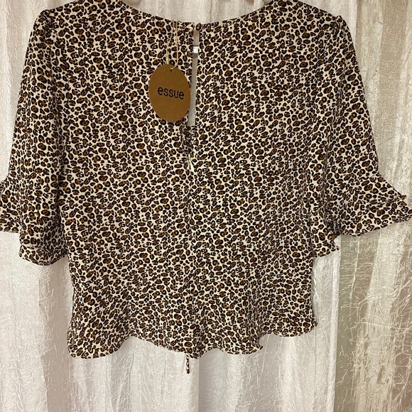 Cheetah crop top - Picture 2 of 2